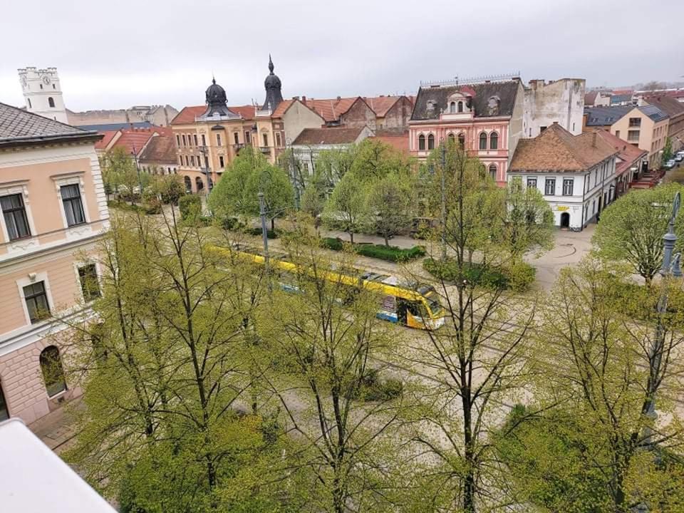Alföldi Palace Apartman Debrecen Kültér fotó