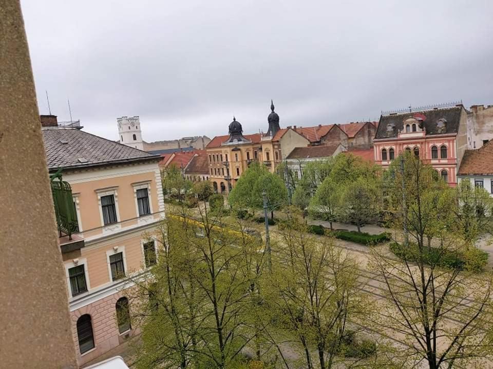 Alföldi Palace Apartman Debrecen Kültér fotó