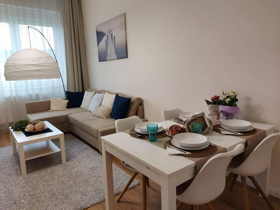Alföldi Palace Apartman Debrecen Kültér fotó